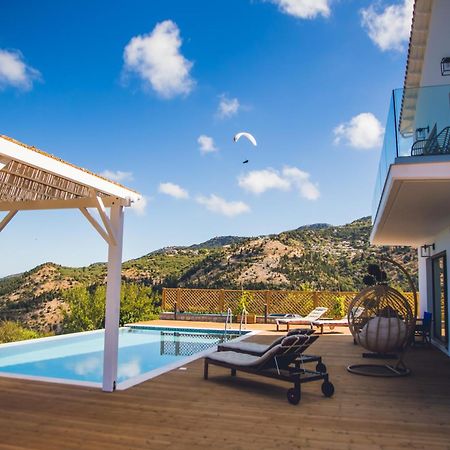 Villa Fabiana Kalamitsi  Exterior photo