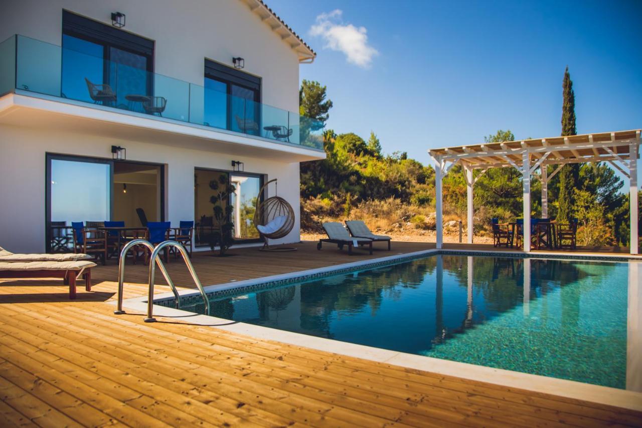 Villa Fabiana Kalamitsi  Exterior photo